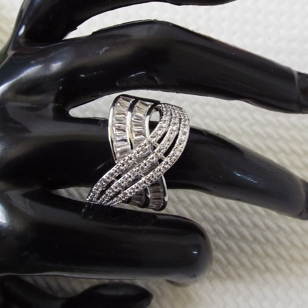 925 Silver filled Clear Semi-Precious Stones Ring